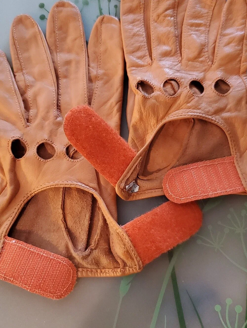 Vintage 90's Leather Driving Gloves - Orange